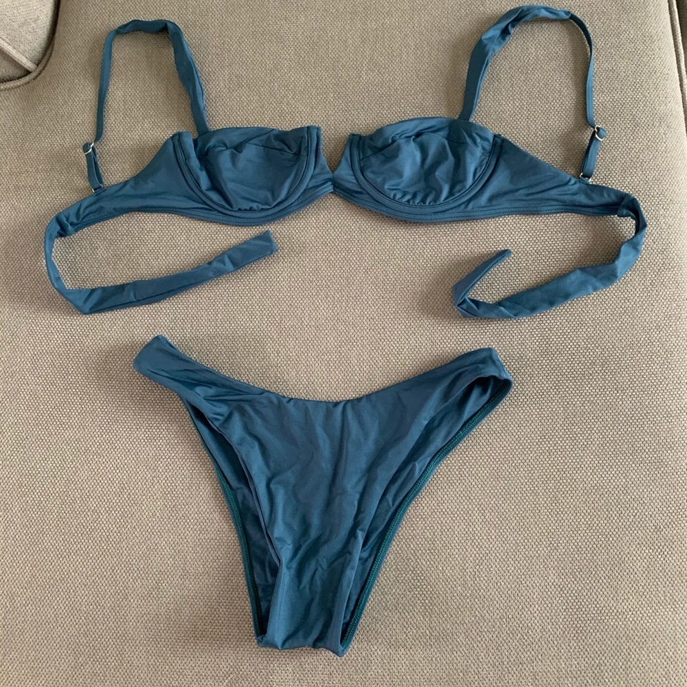 Monday swimwear bikini